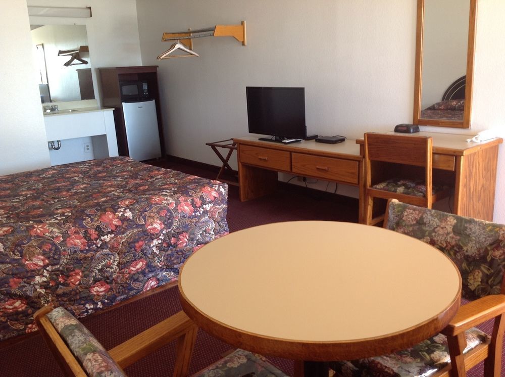 Westworld Country Inn Hubbard ภายนอก รูปภาพ